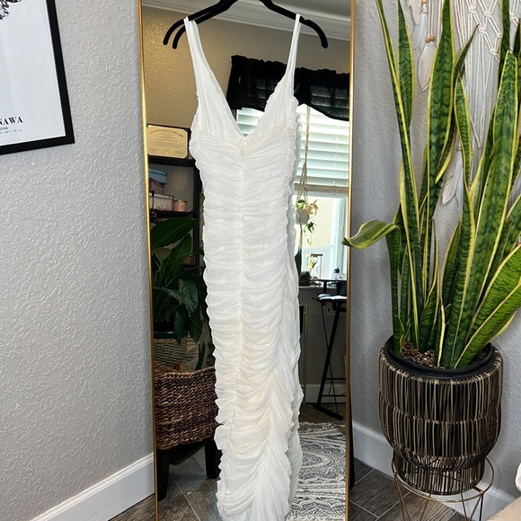 HOUSE OF CB 'Alexia' White Ruched Midi Dress NWOT - Picture 7 of 9